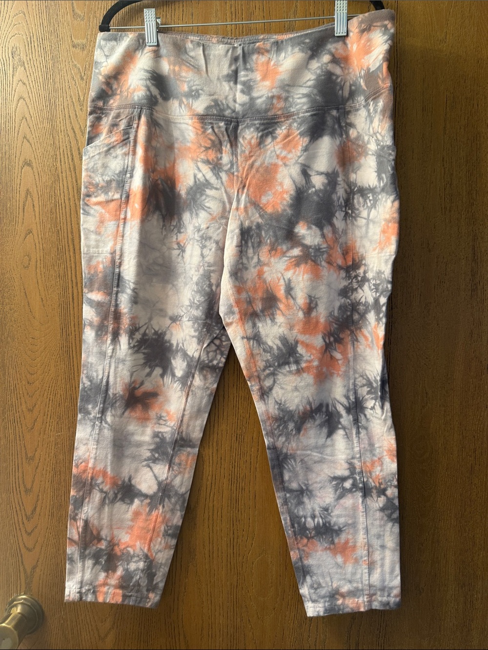 Women’s Tie-Dye Capri Joggers - Gray & Orange